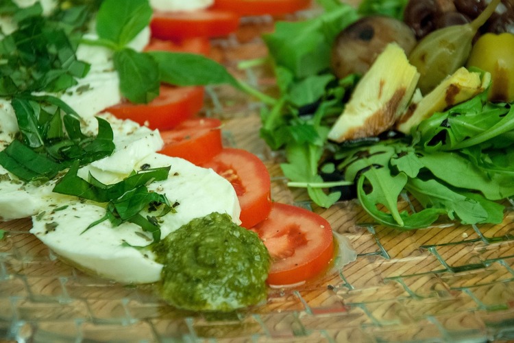 Italian Caprese Salad Recipe