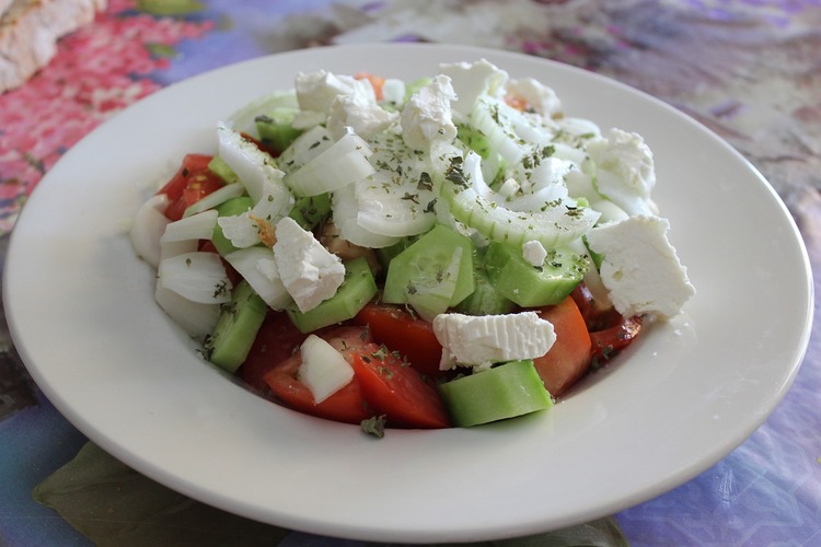 Feta Salad with Tomatoes and Cucumbers